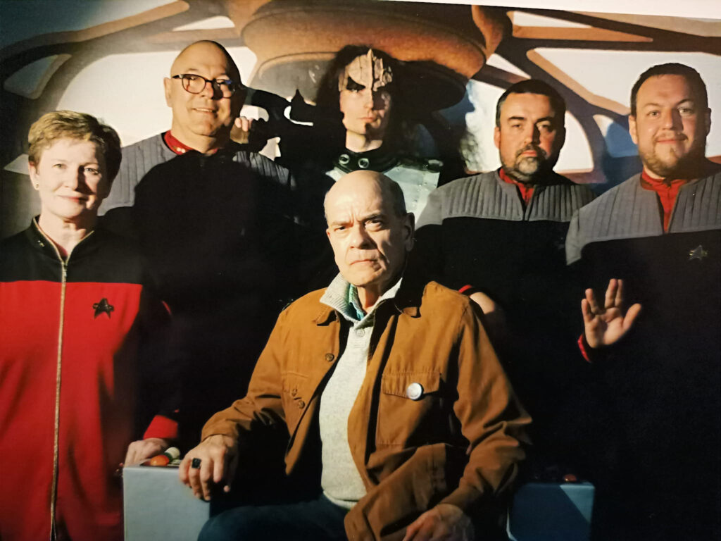 Various French Star Trek clubs members, including Dra'ghoH and Vagh Du'kat with Robert Picardo